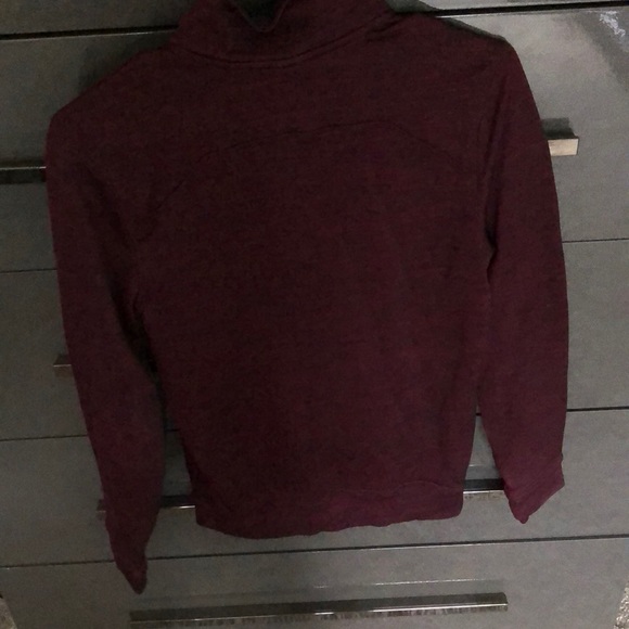 Champion quarter zip💛 - Picture 2 of 4